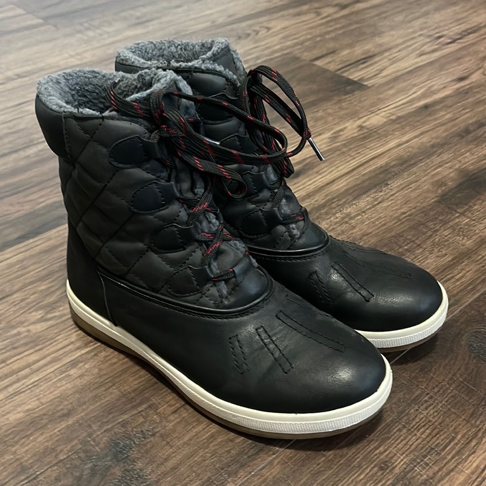 Mossimo Black Quilted Winter Boots